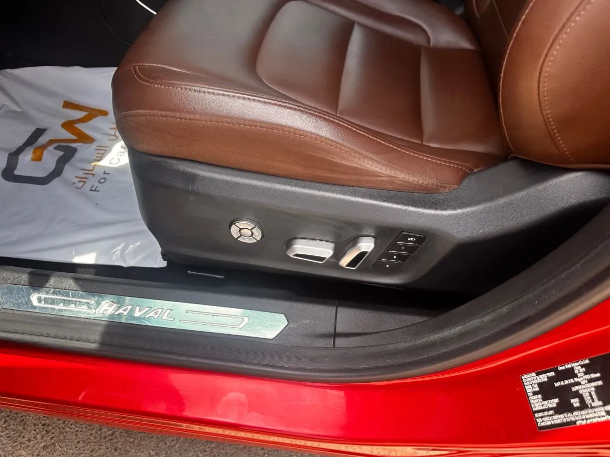 Car image 27