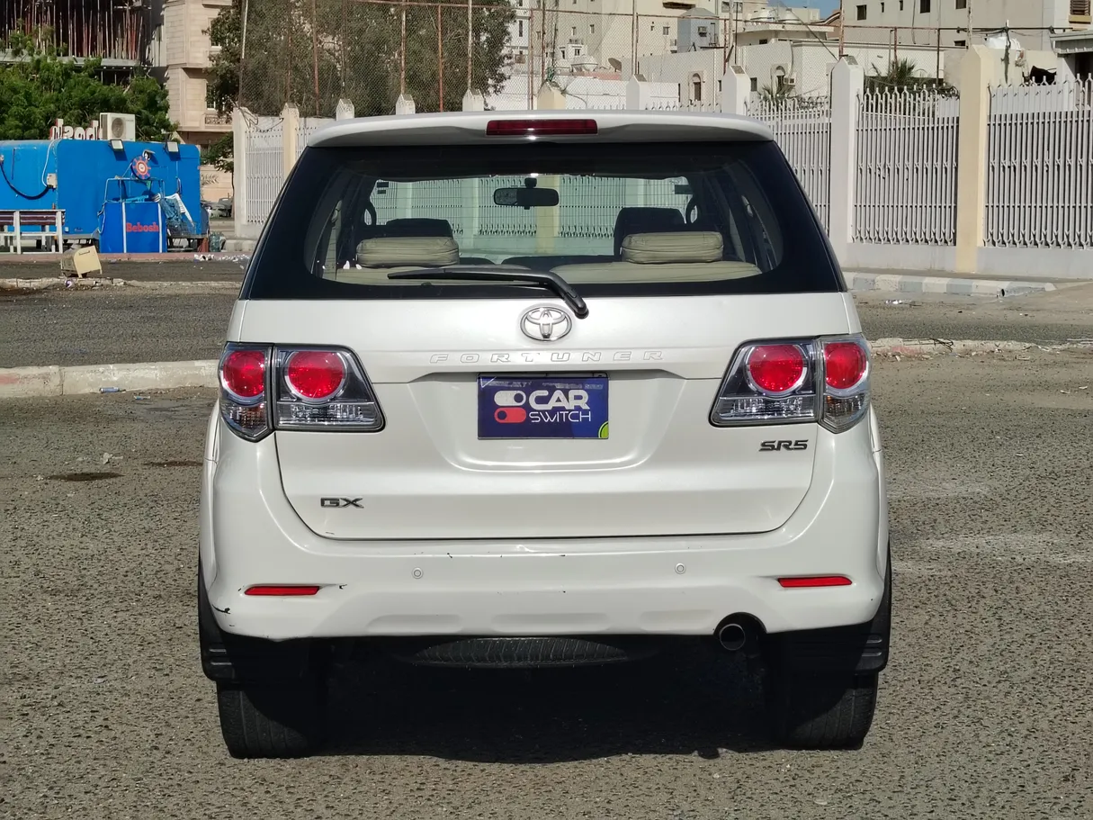 Car image 6