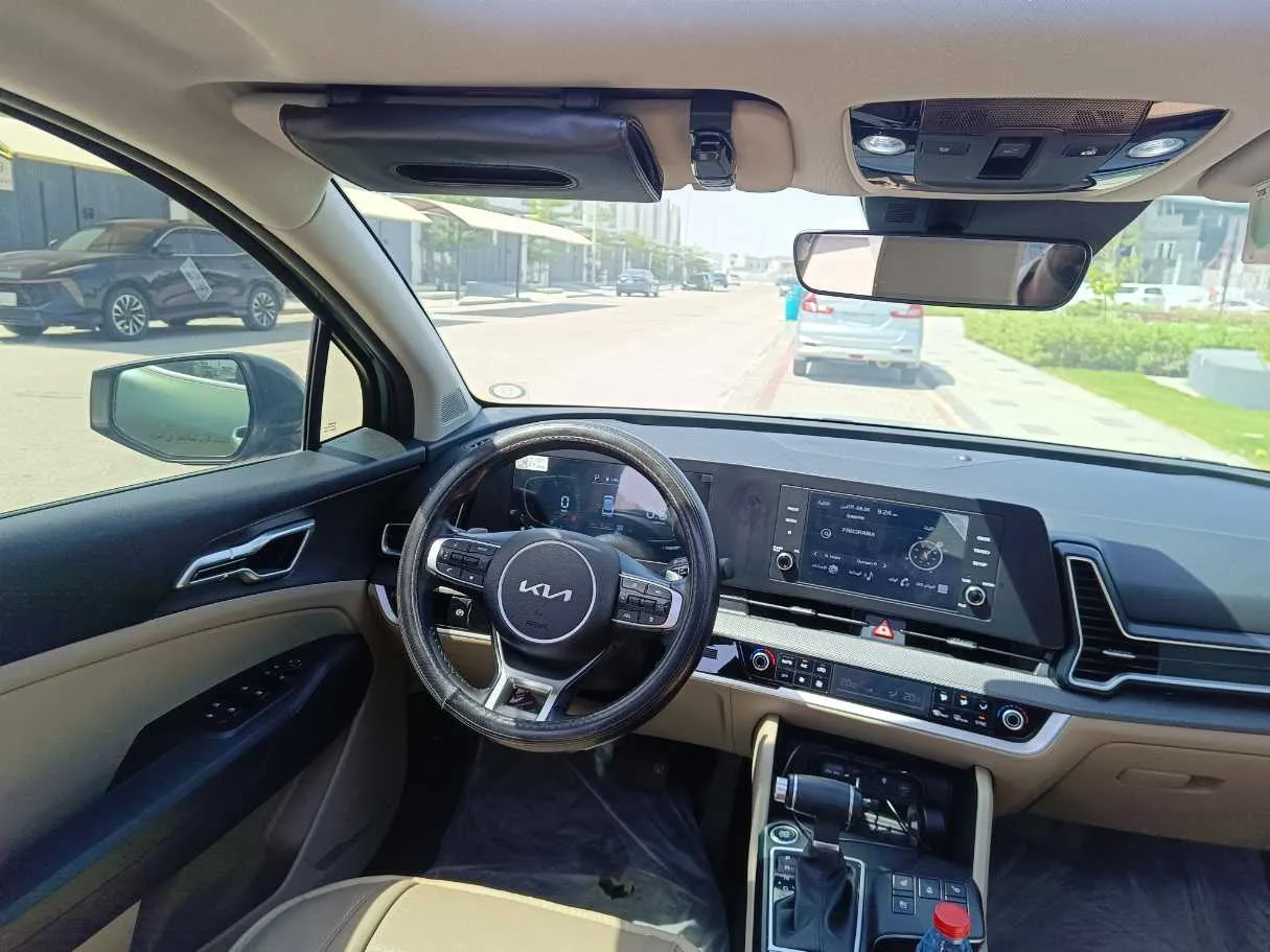 Car image 22
