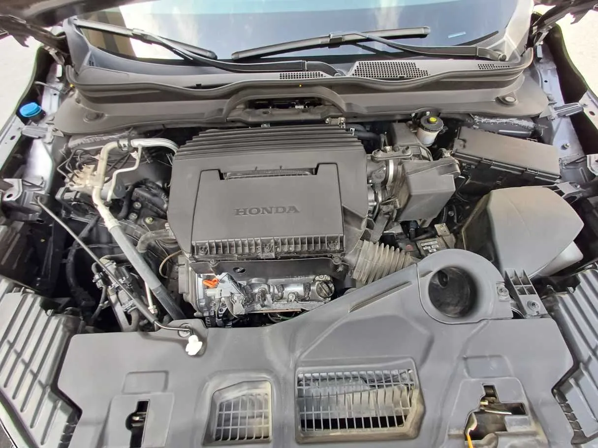Car image 22