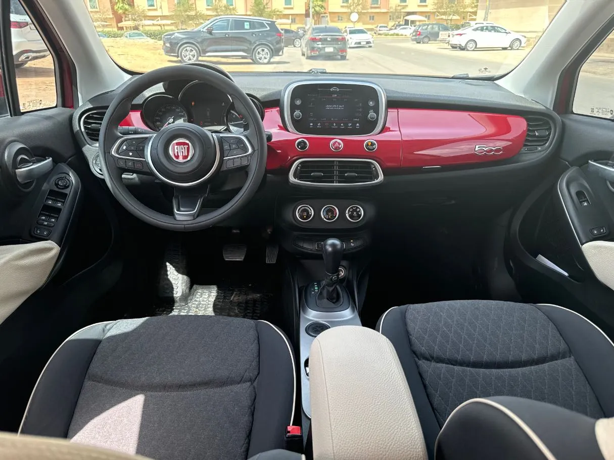 Car image 16