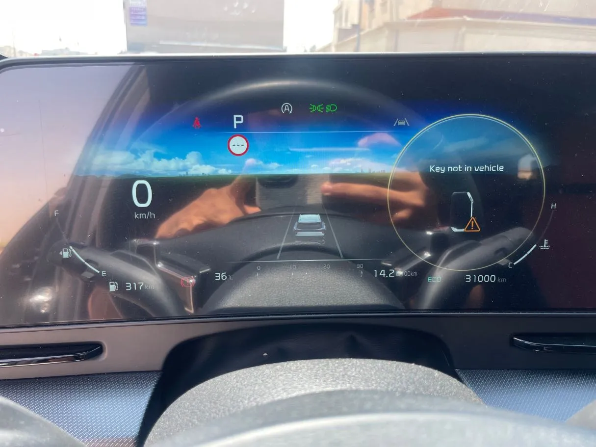Car image 21