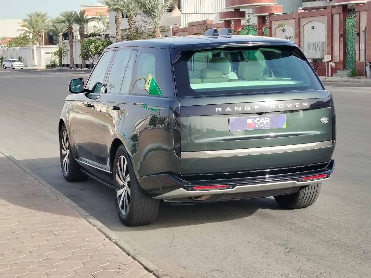 Car image 7