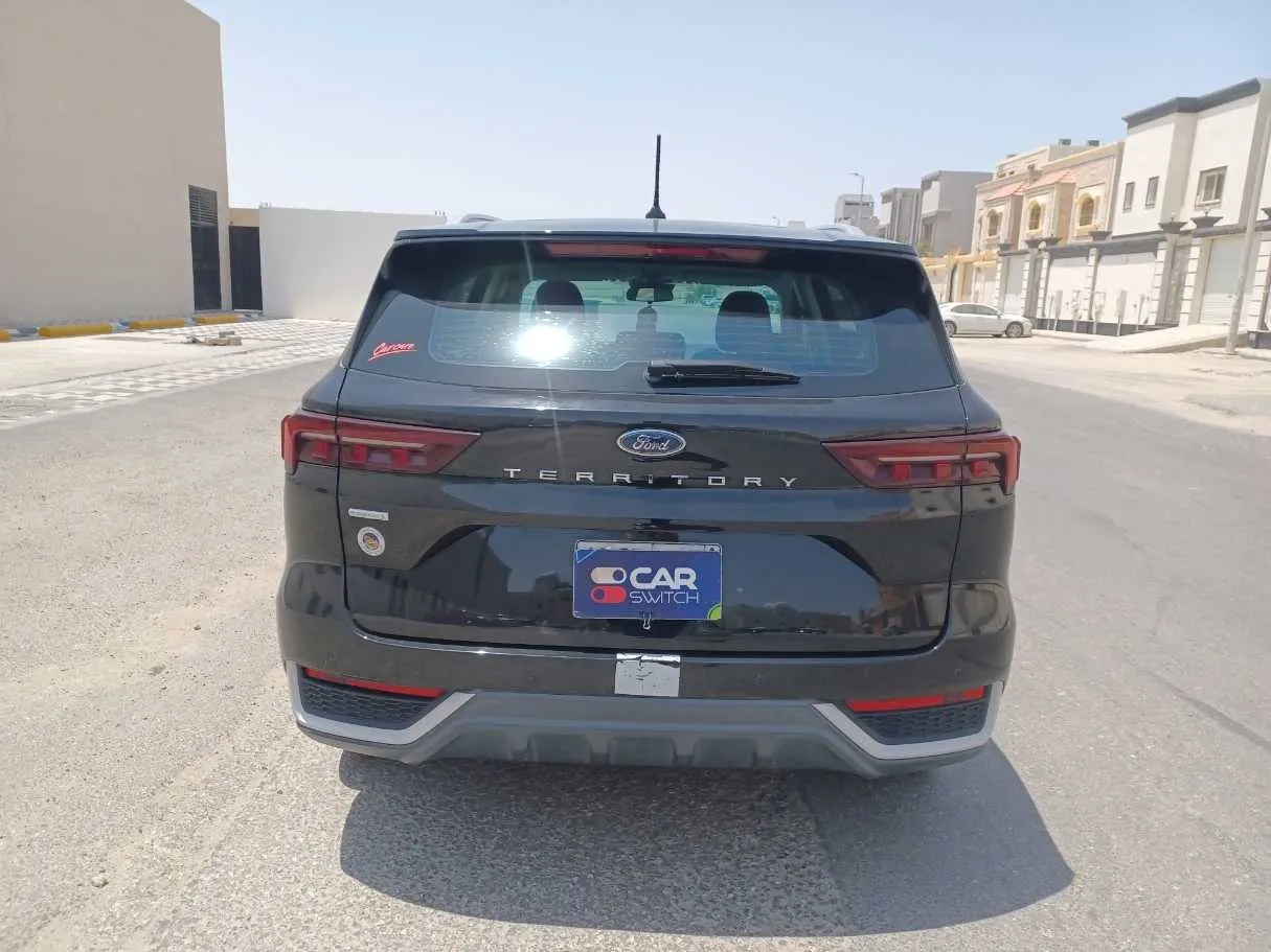 Car image 6
