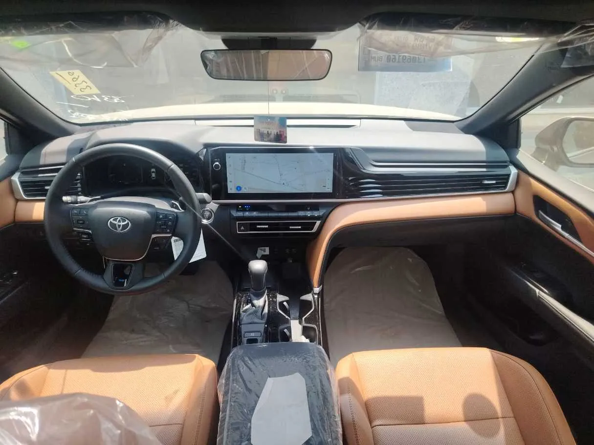 Car image 20