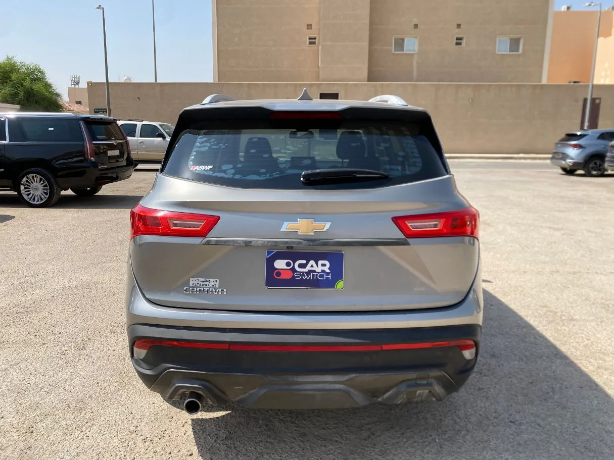 Car image 6