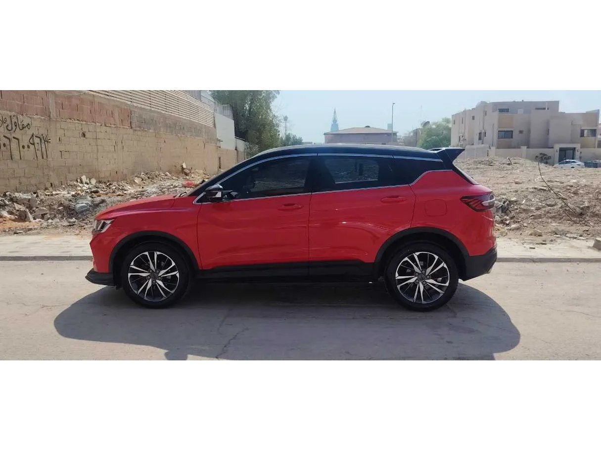 Car image 8