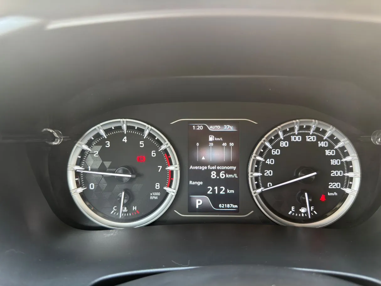 Car image 21