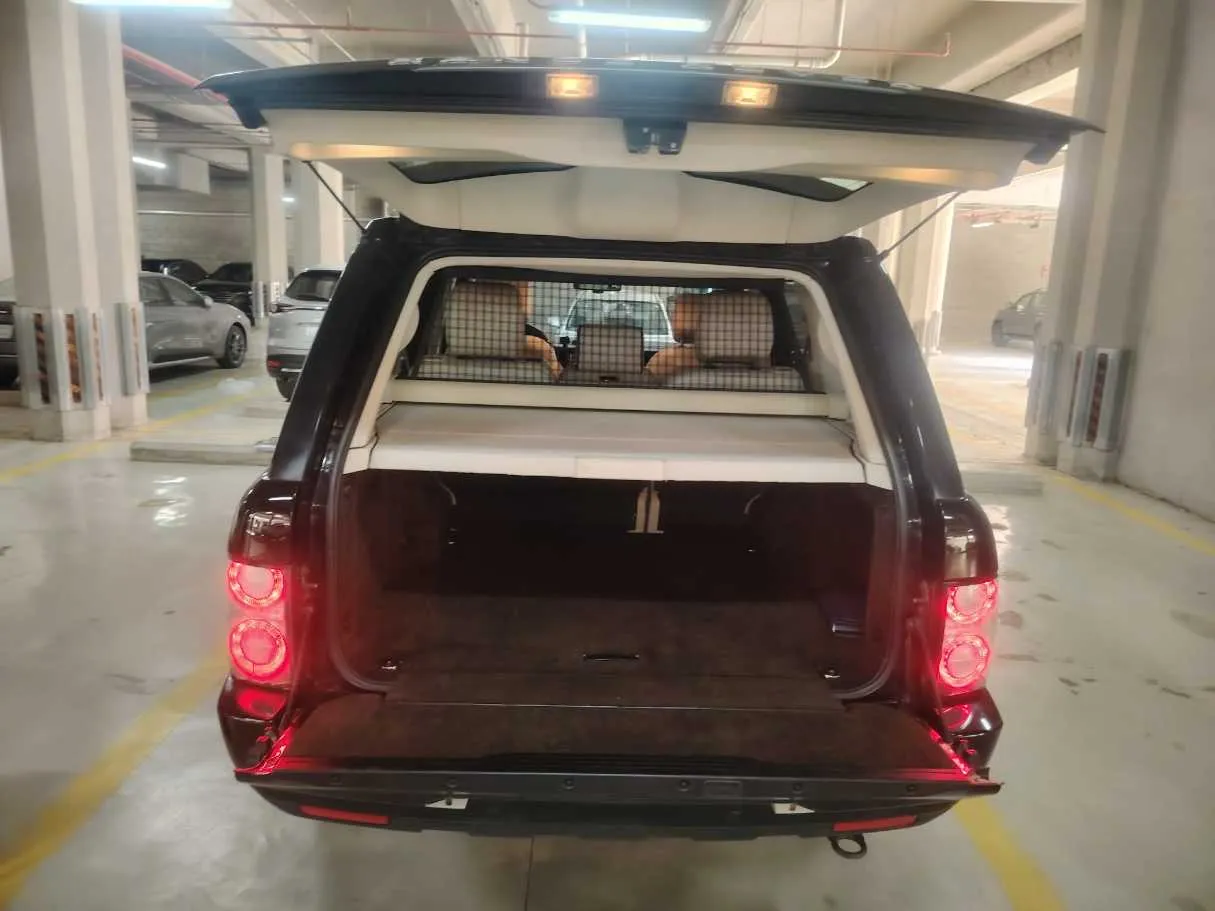 Car image 28