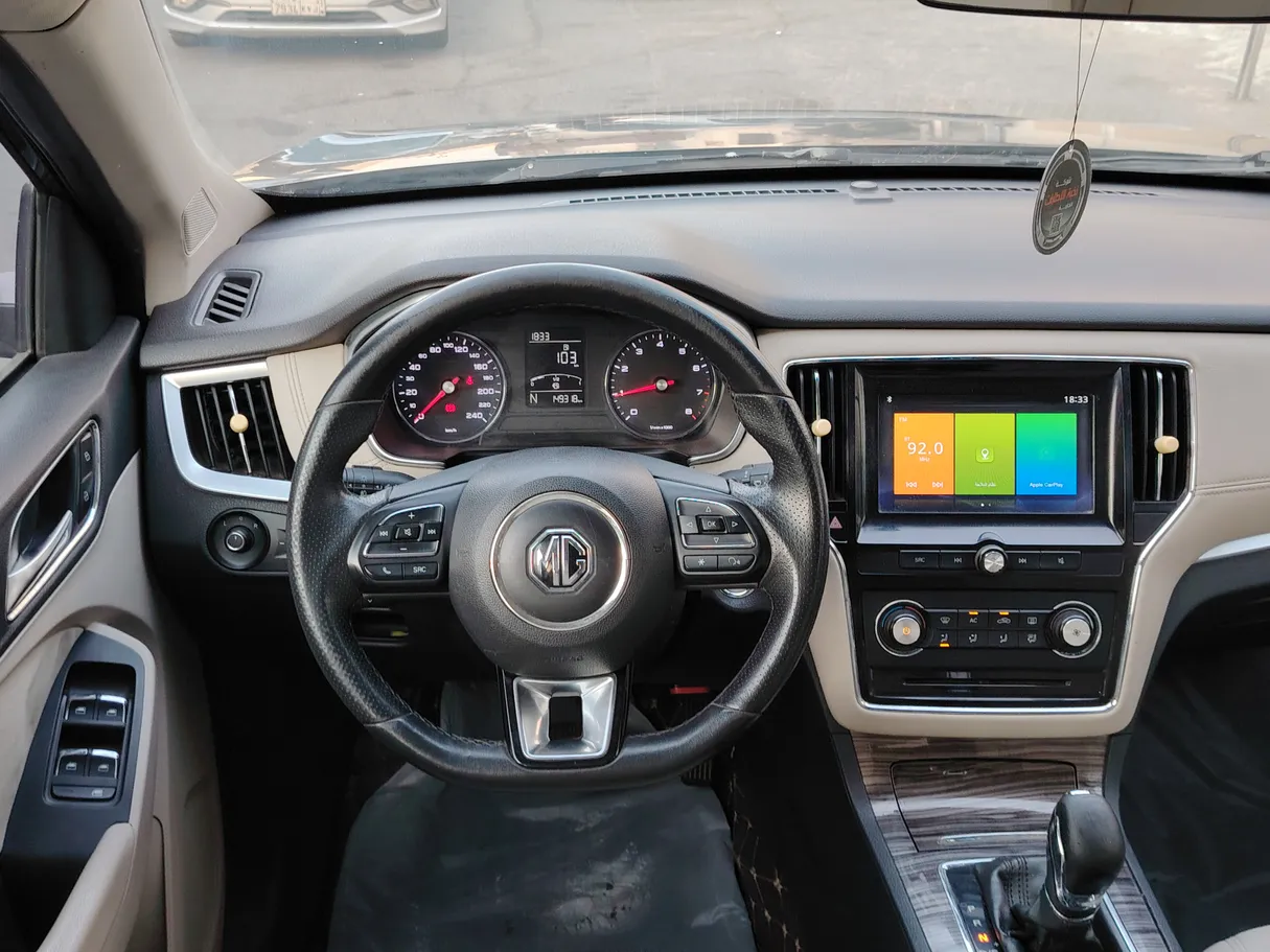 Car image 20