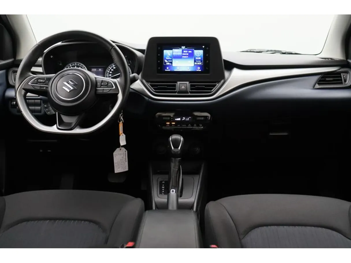 Car image 14