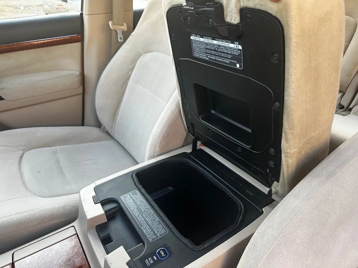 Car image 33