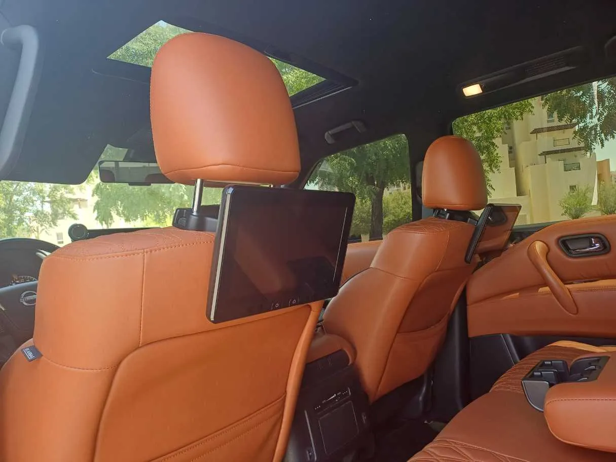 Car image 21