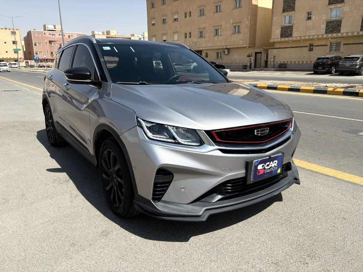 Car image 3