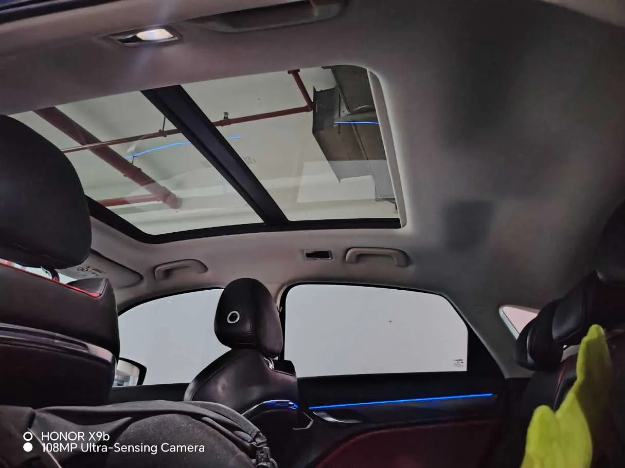 Car image 21