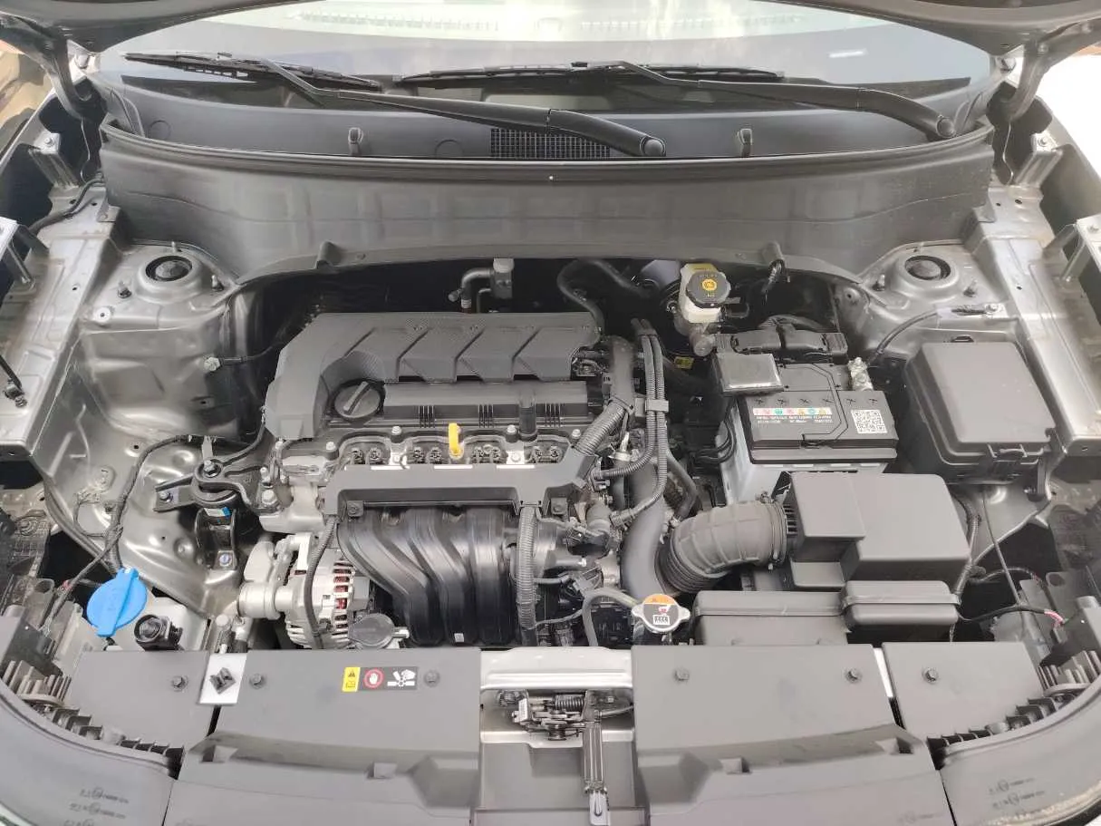 Car image 32