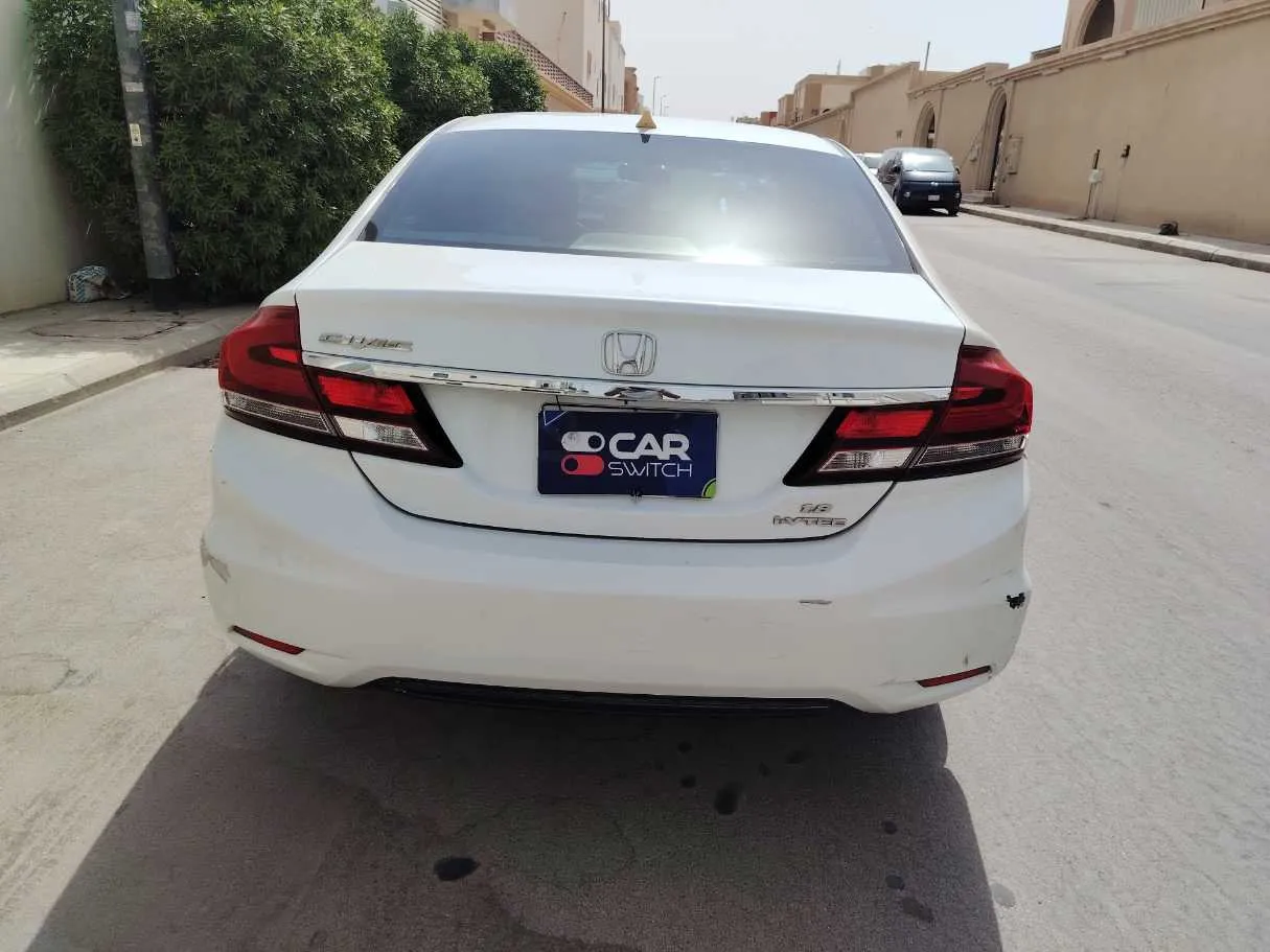 Car image 6