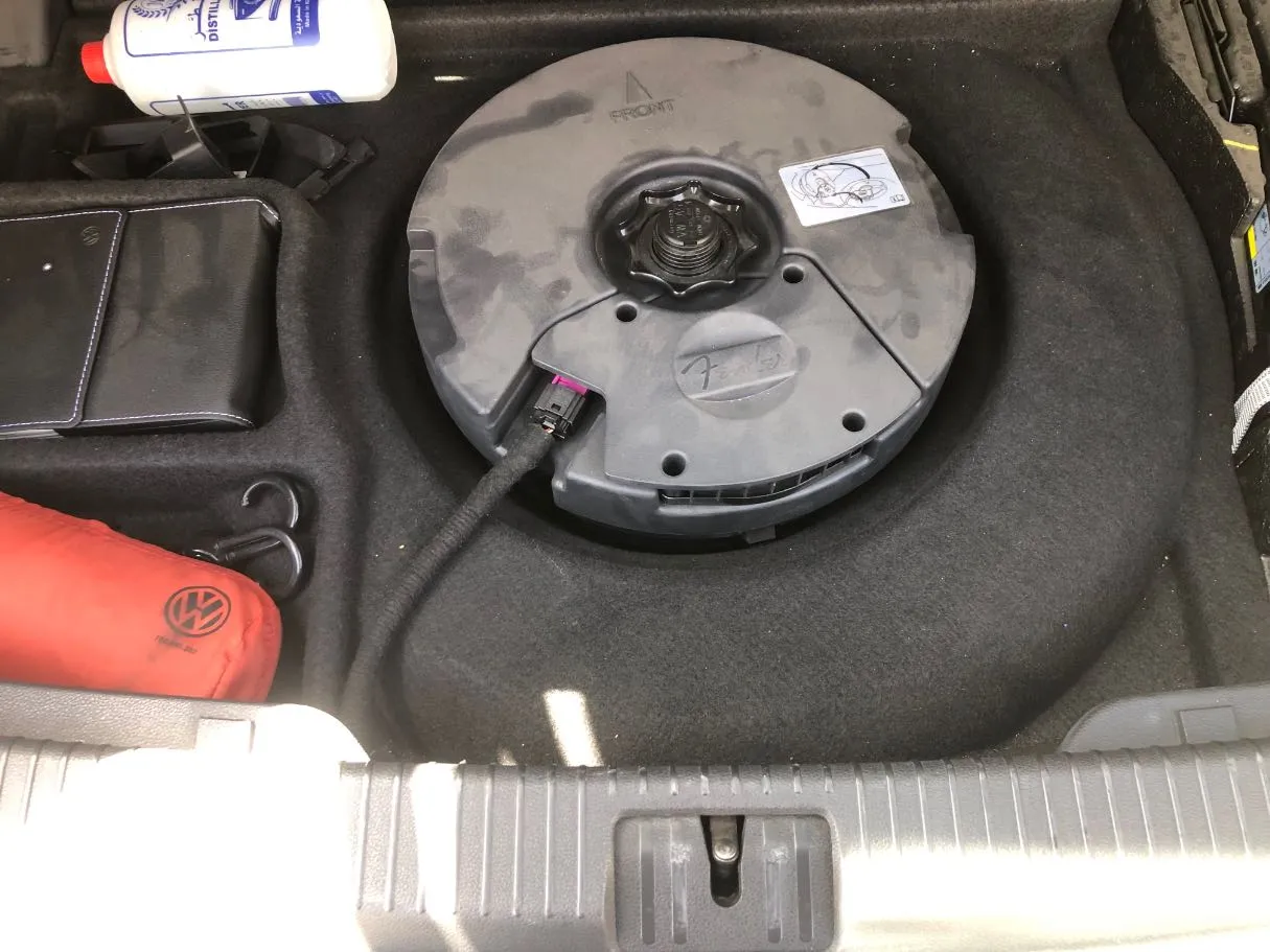 Car image 23