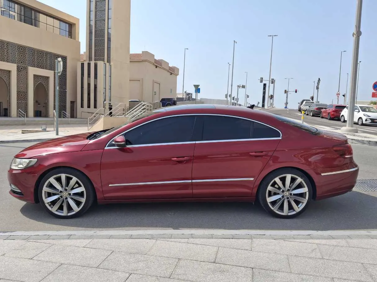 Car image 4