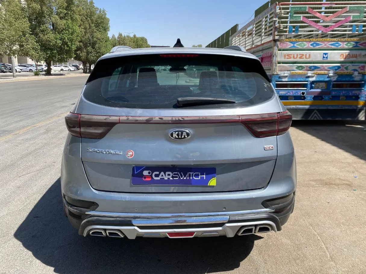 Car image 6