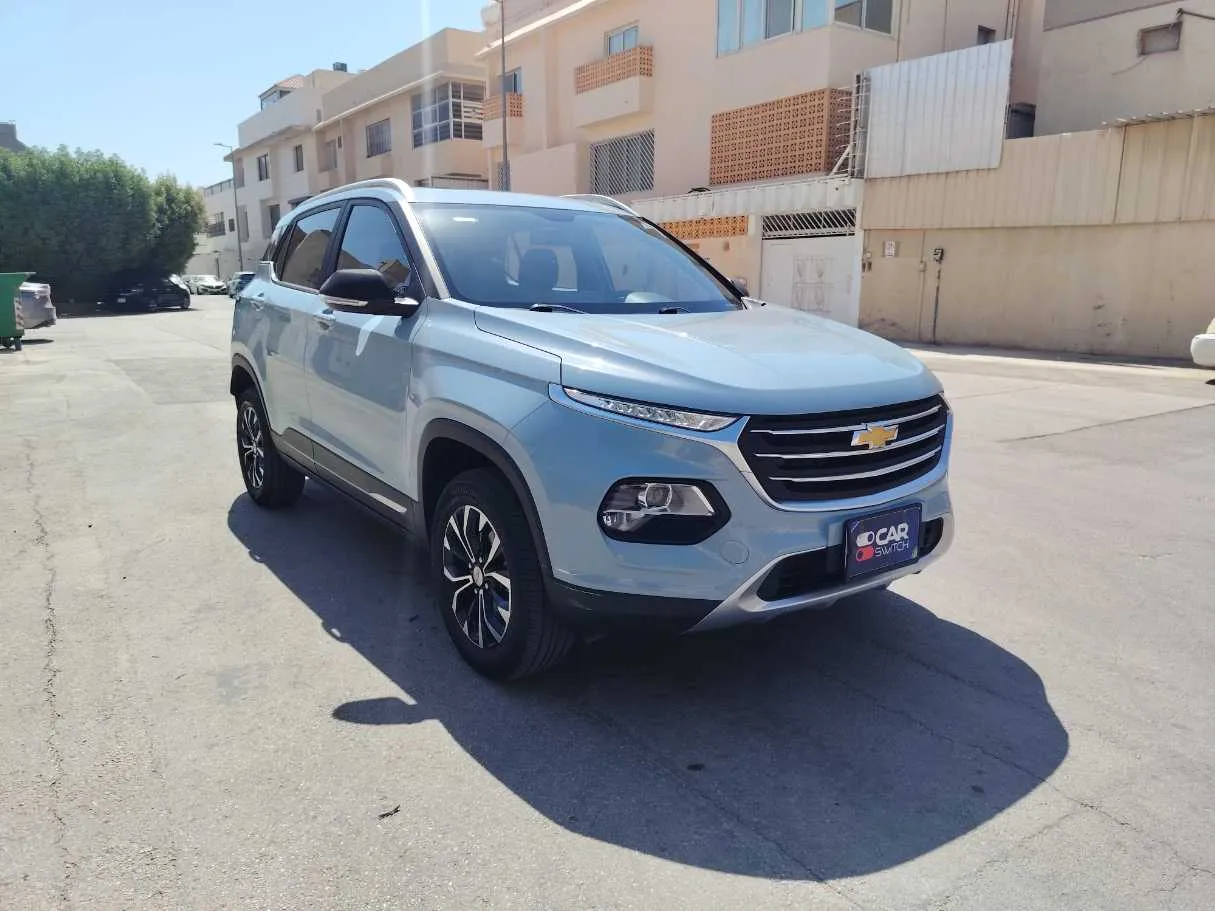 Car image 3