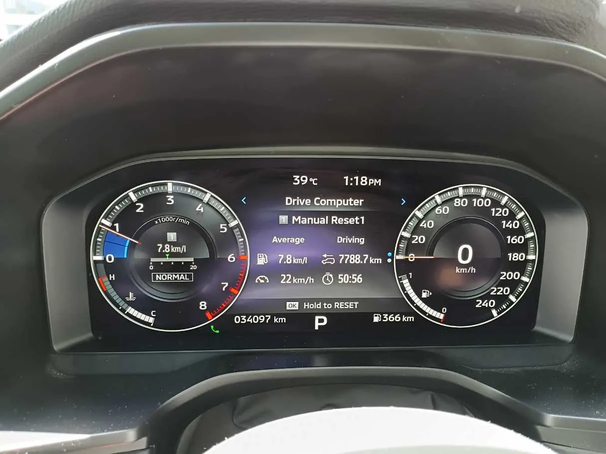 Car image 17