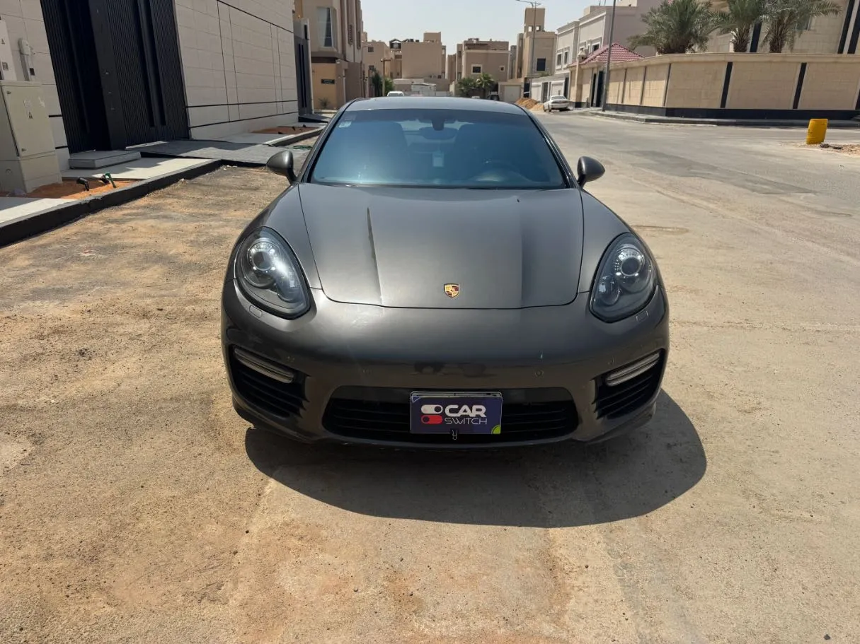 Car image 2