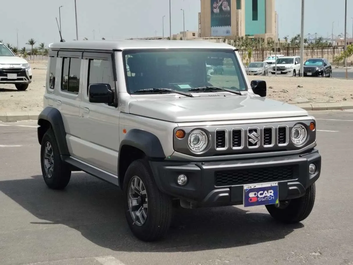 Car image 3