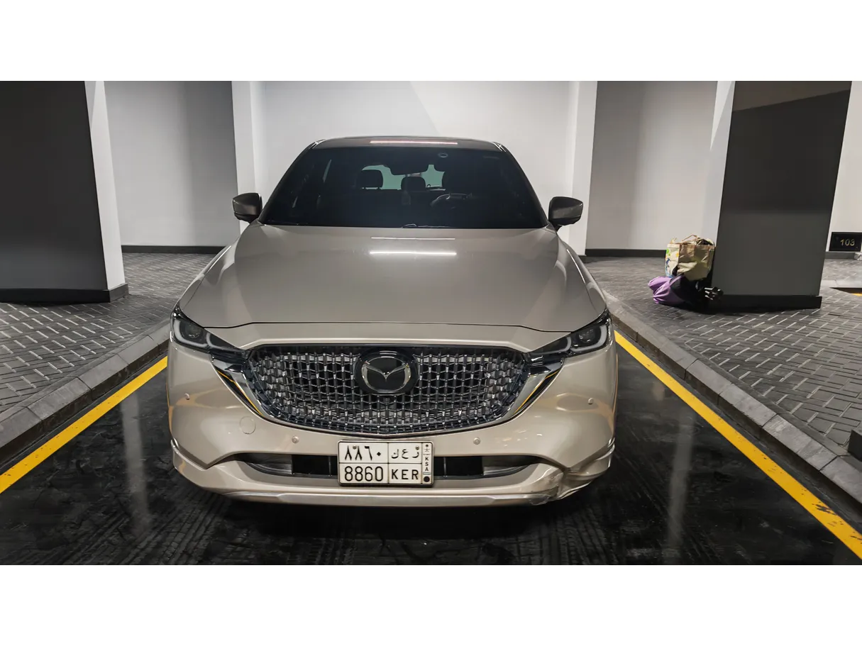 Car image 2