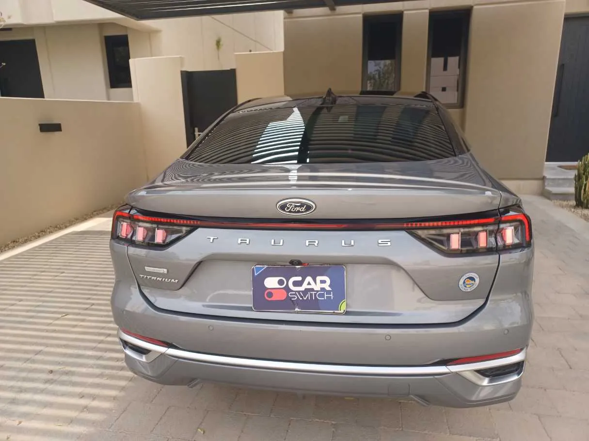 Car image 7