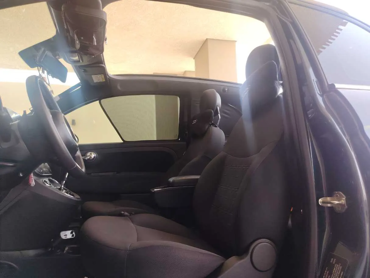 Car image 13