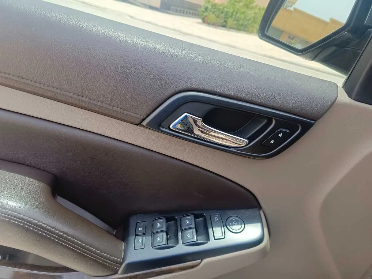 Car image 29