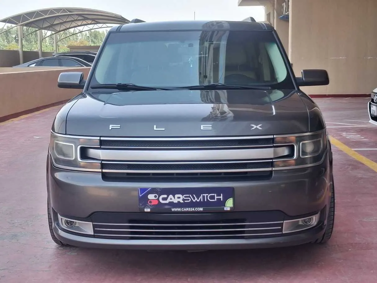 Car image 2