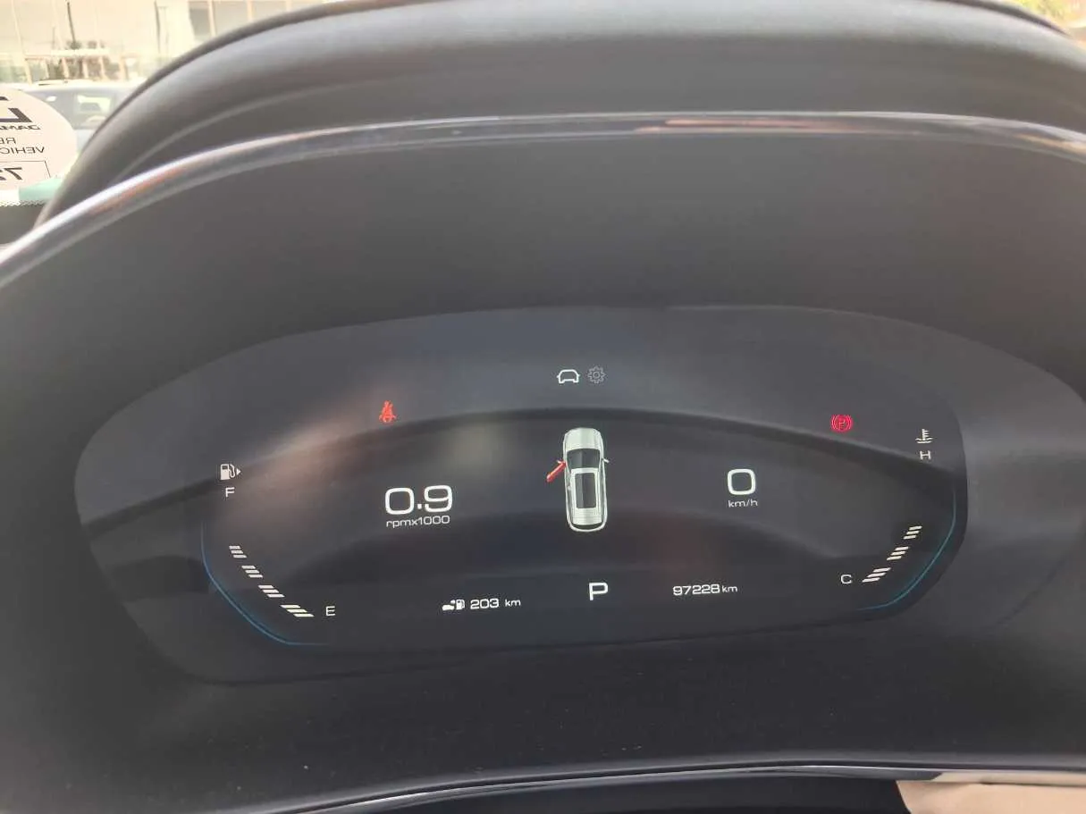 Car image 21