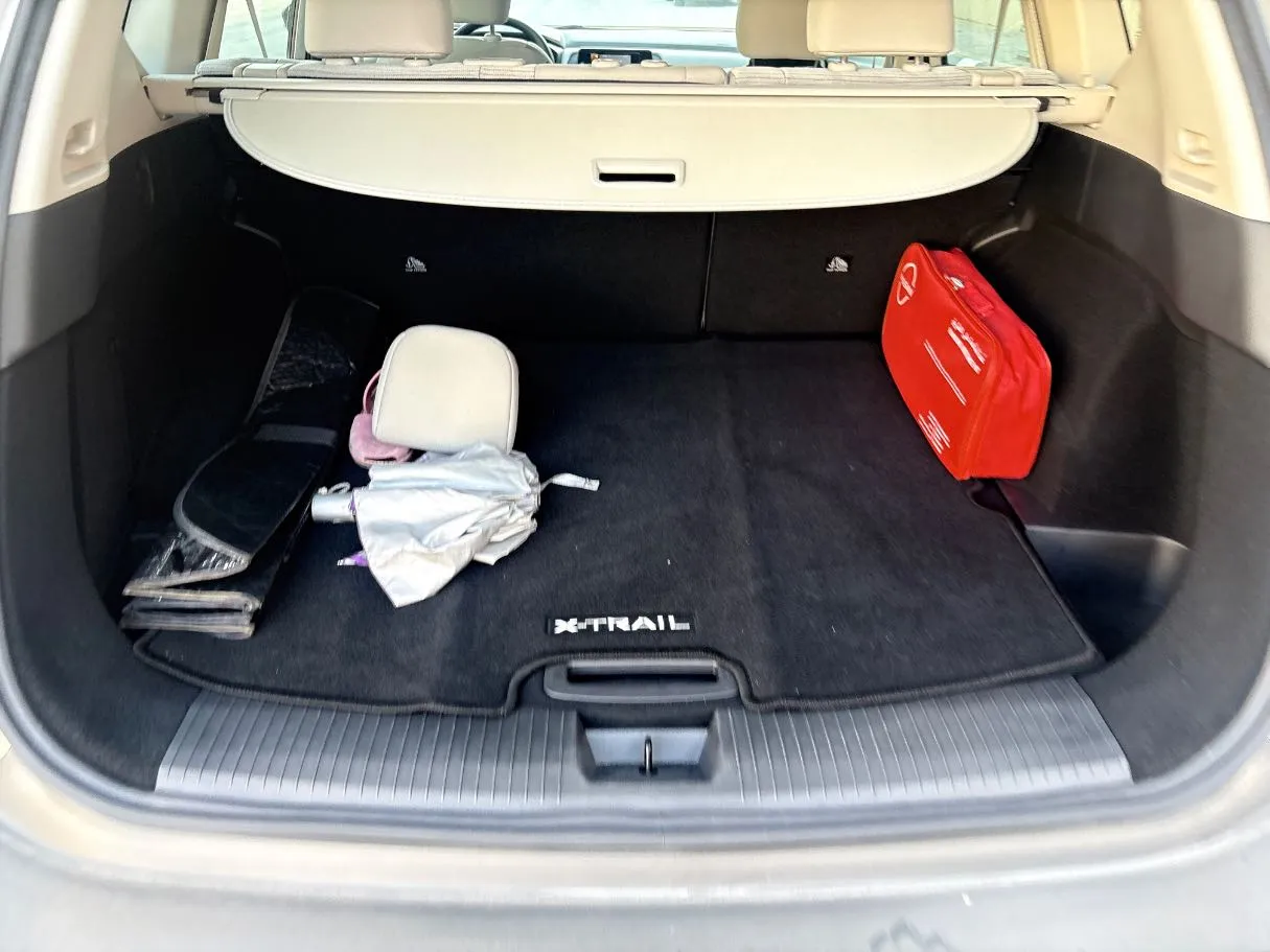 Car image 25