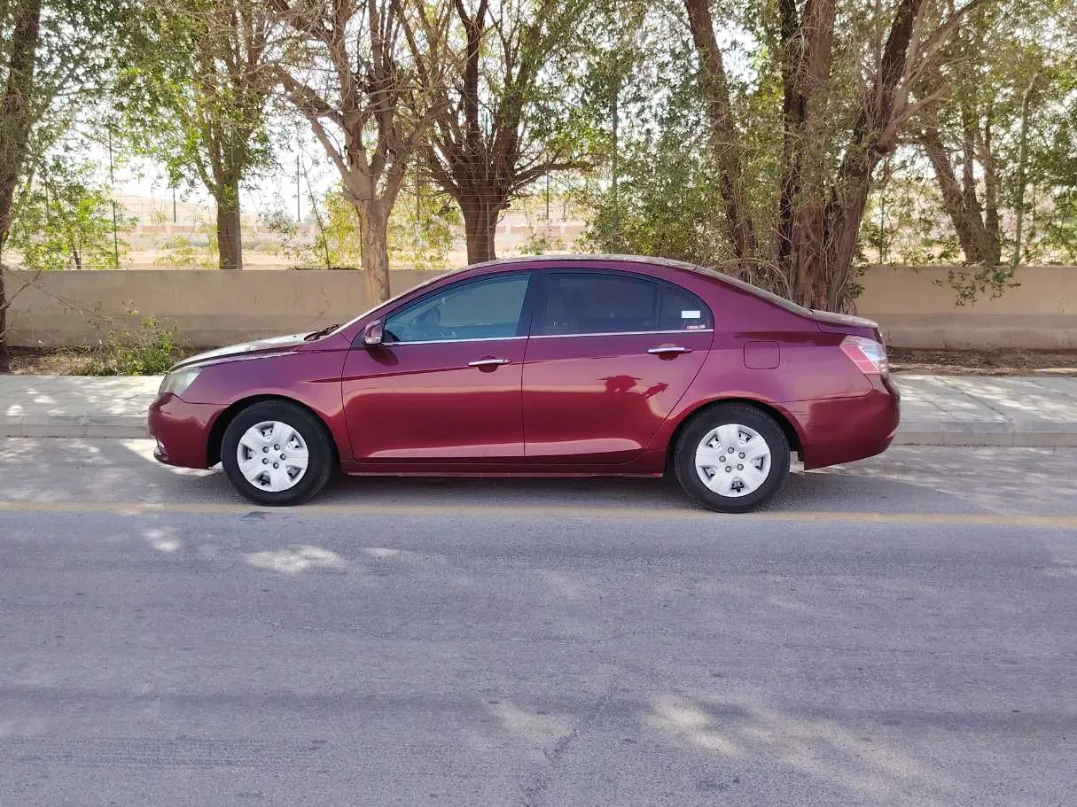 Car image 8