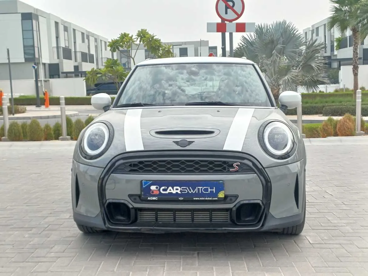Car image 2