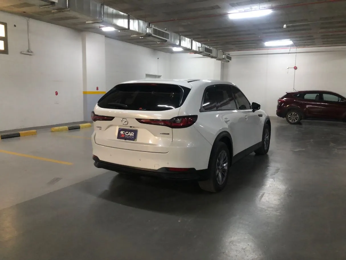 Car image 5