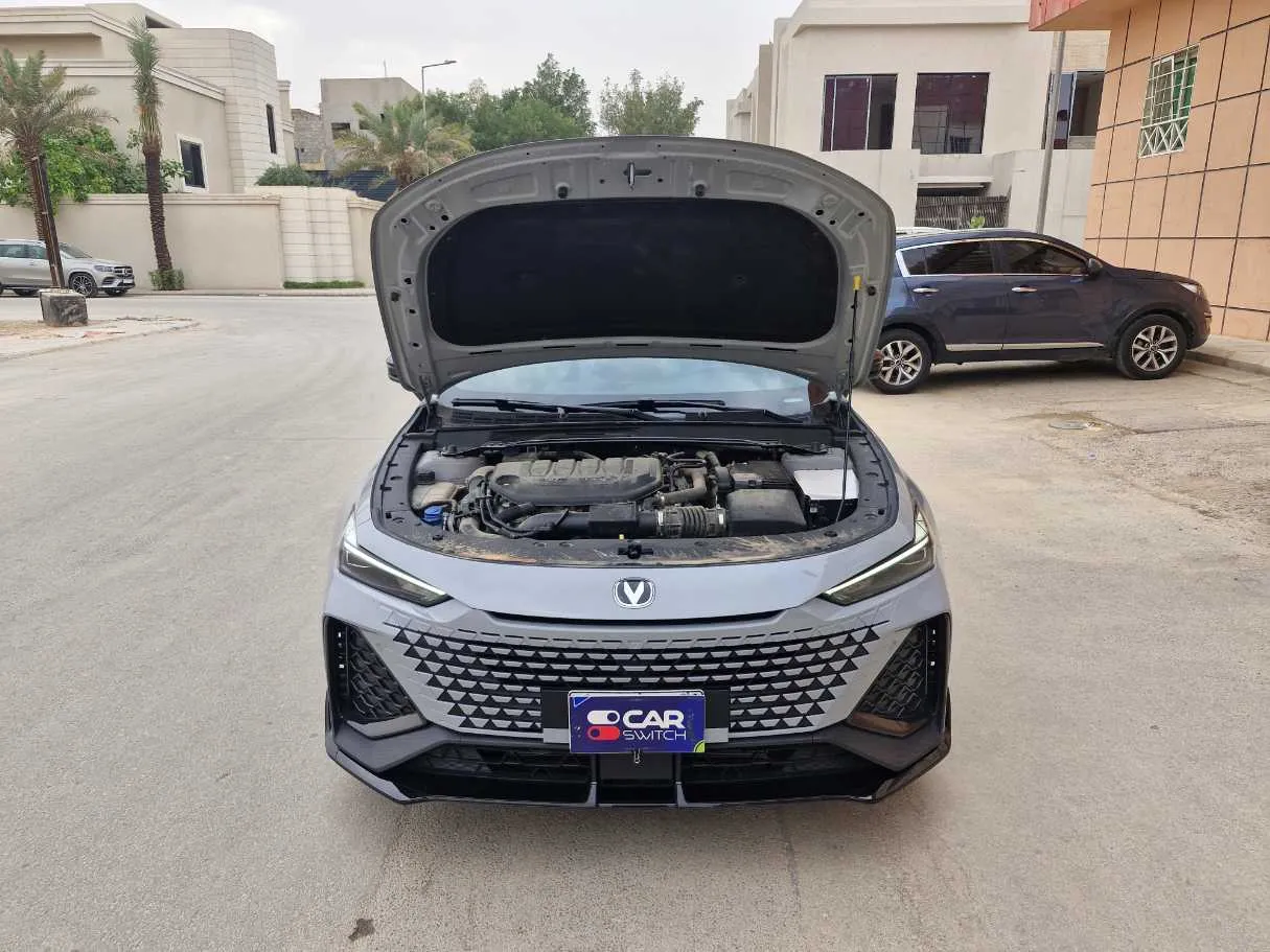 Car image 25