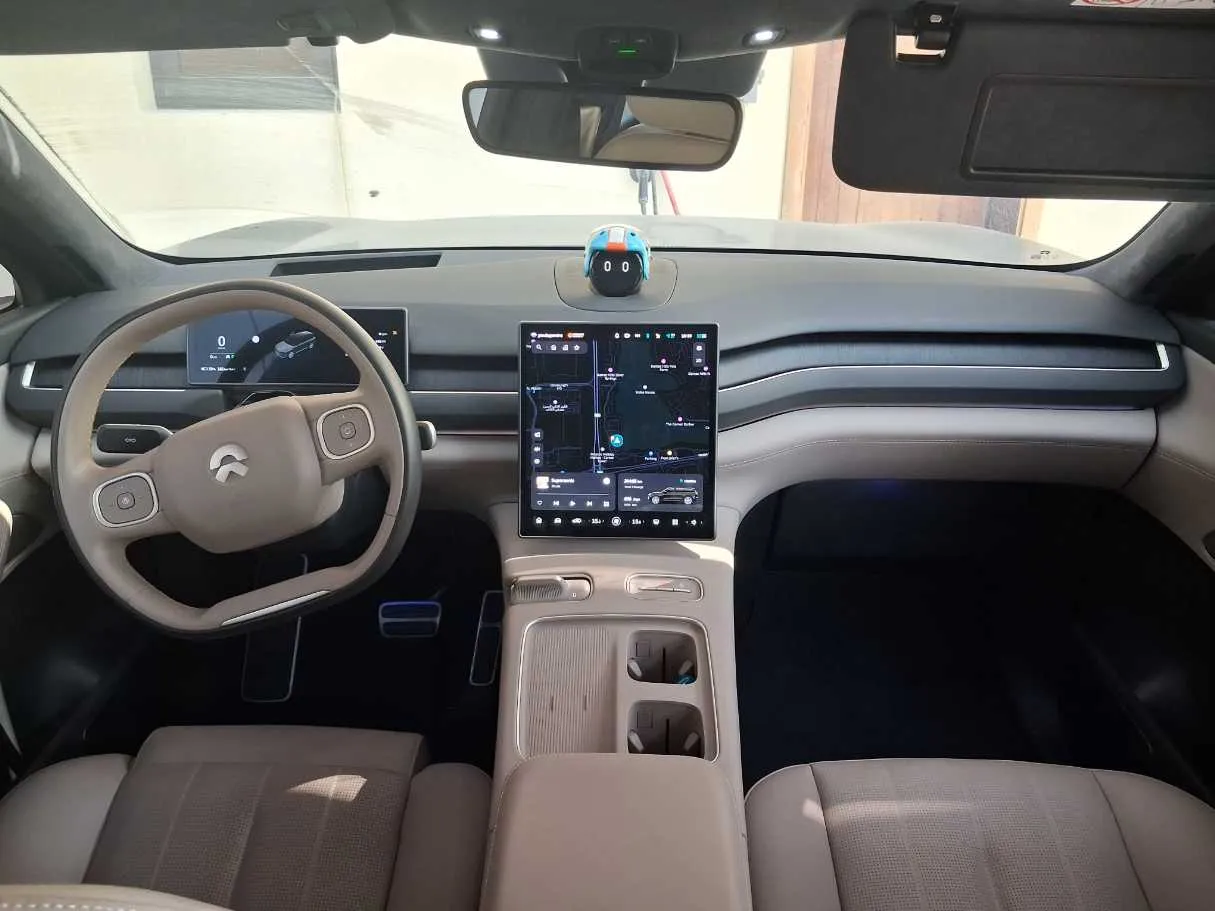 Car image 21
