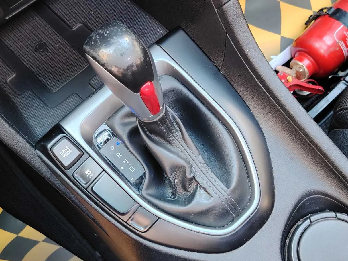 Car image 20