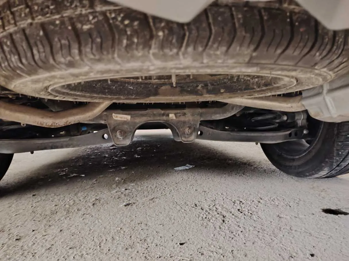 Car image 37