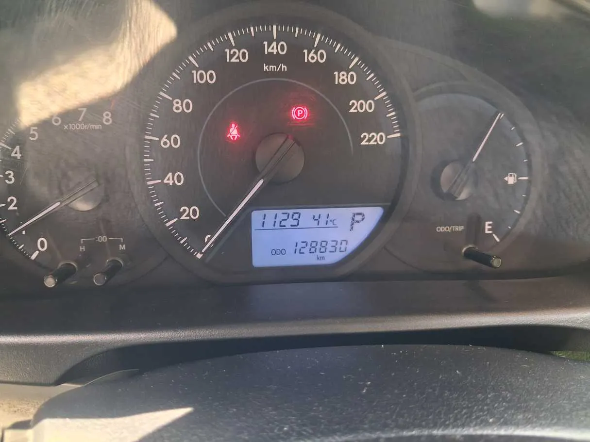 Car image 17