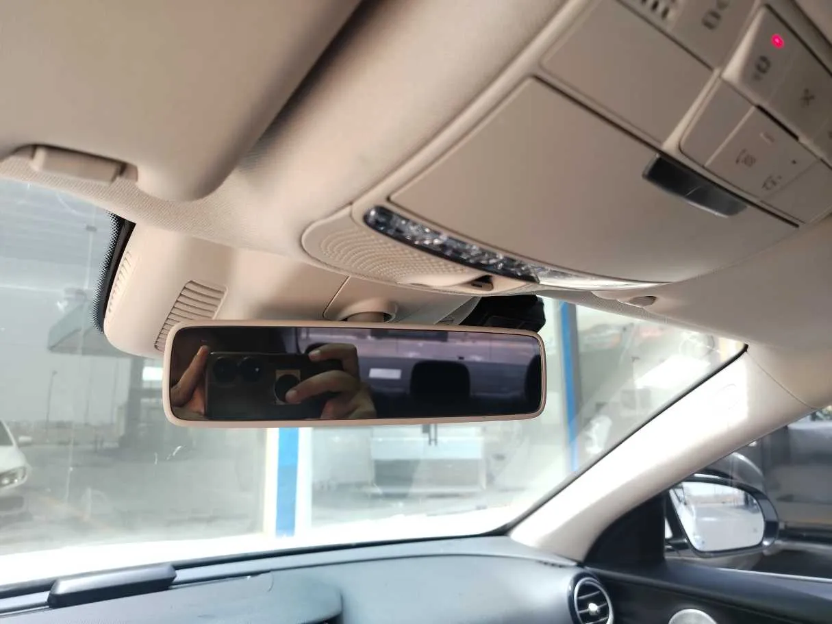Car image 38