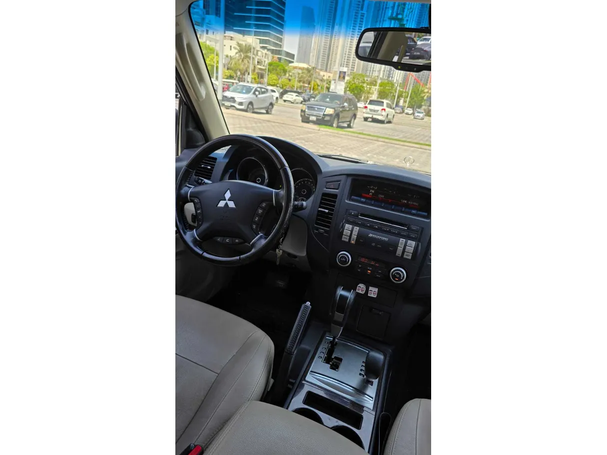 Car image 29