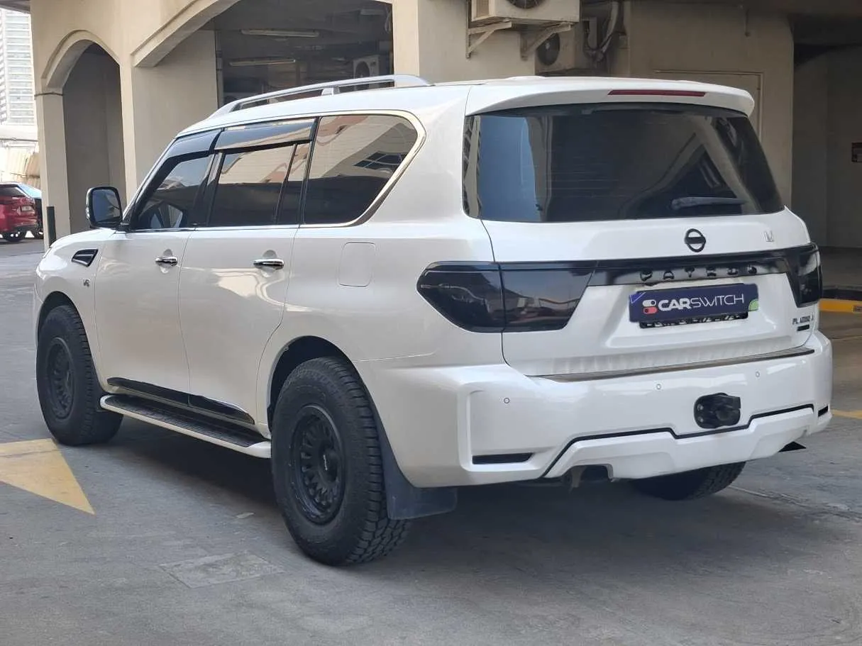 Car image 7