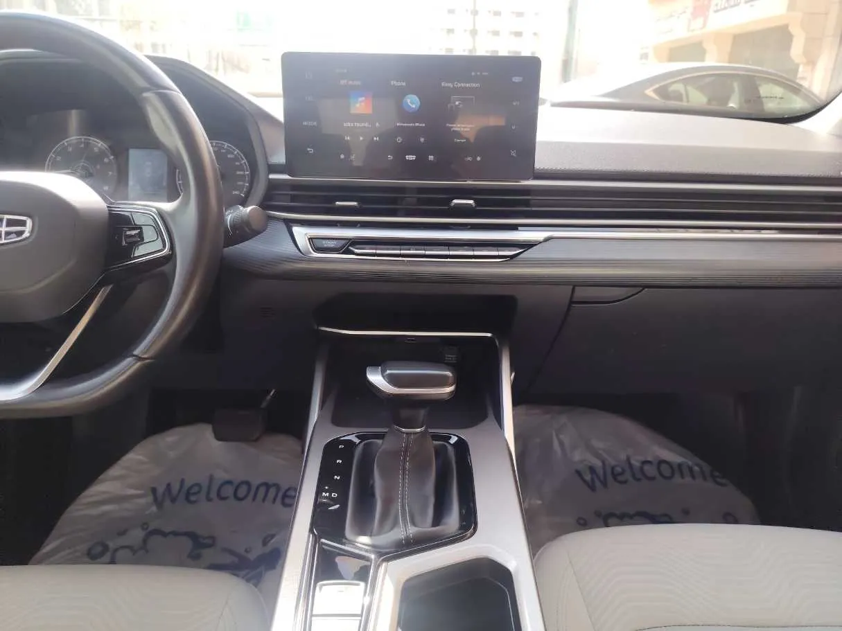 Car image 20