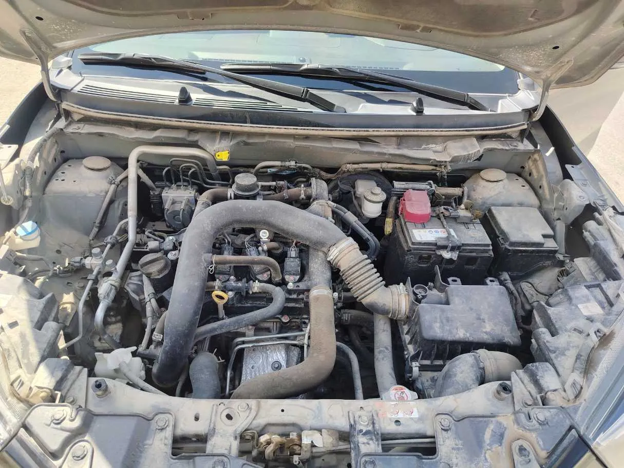 Car image 30