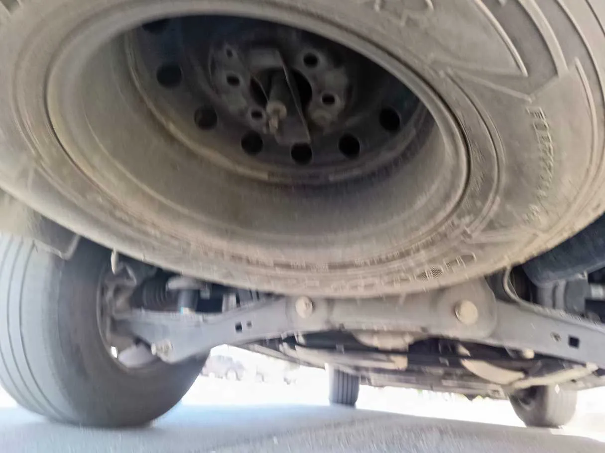 Car image 38