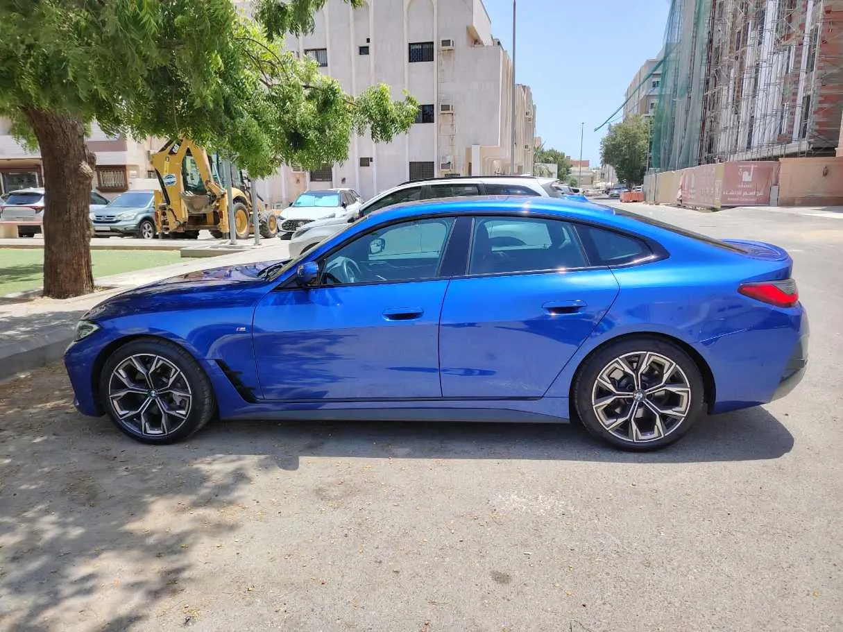 Car image 8